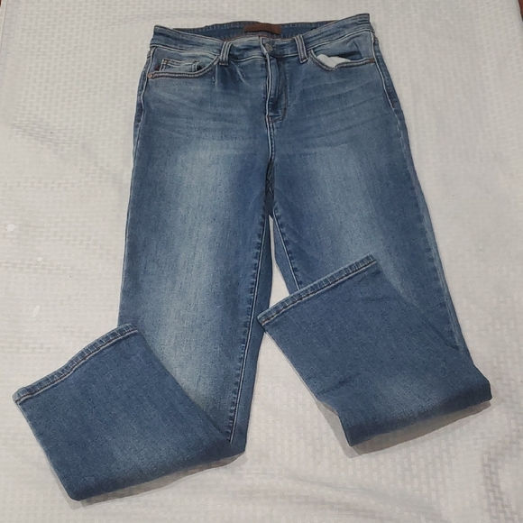 Judy Blue Denim - Judy Blue Straight Leg Jeans in Classic Blue